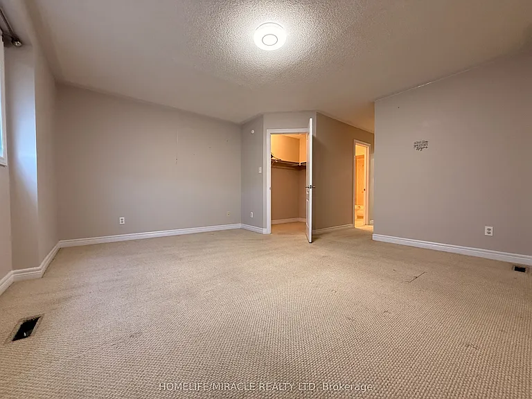 98 Marycroft Ct — Photo 19