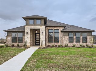 1925 Barrix Ln, Desoto, TX 75115