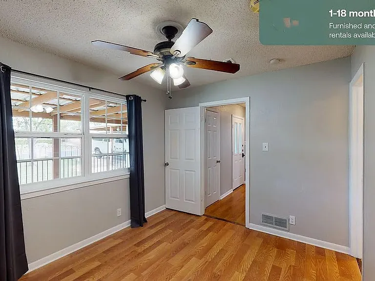 2311 Galway St — Photo 5