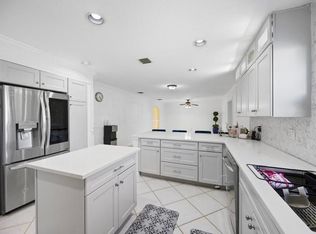 6934 Grapeview Blvd, Loxahatchee, FL 33470