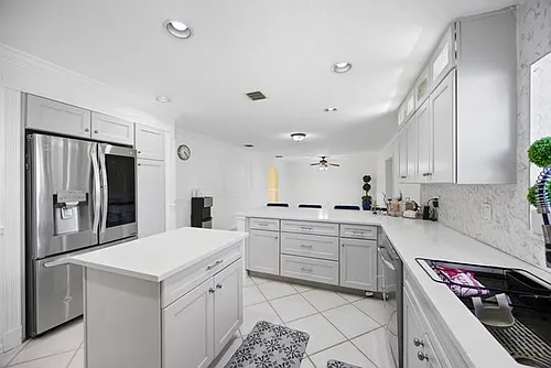 6934 Grapeview Blvd Photo 1
