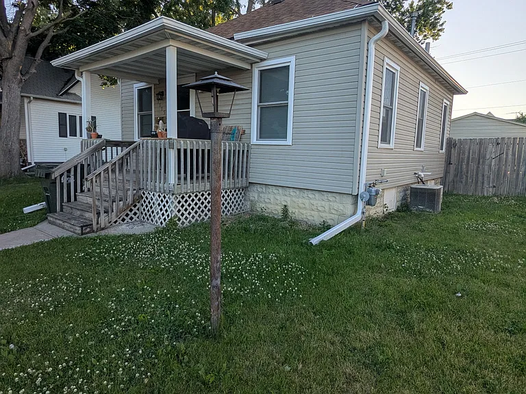 1115 S 21st St — Photo 2
