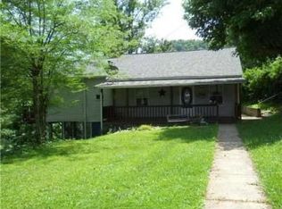 N Elk River Rd, Clendenin, WV 25045