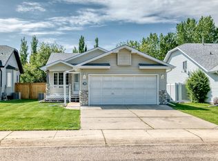28 Dalton Close, Strathcona County, AB T8H 1T5