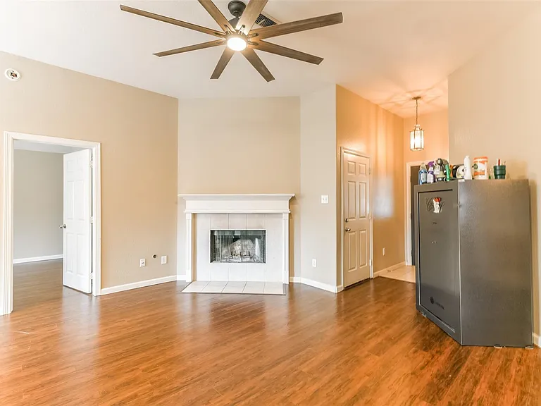 1235 Halls Brg — Photo 6