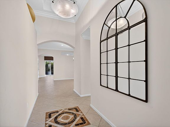 5th image of 8266 Sandpiper Glen Drive