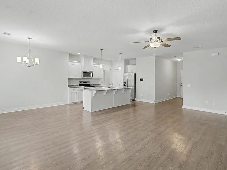 315 Grayson Ave — Photo 4