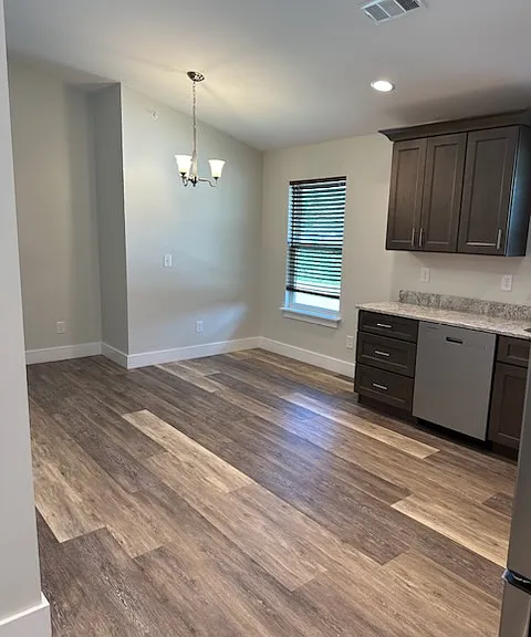 249 N Carter St #C — Photo 7