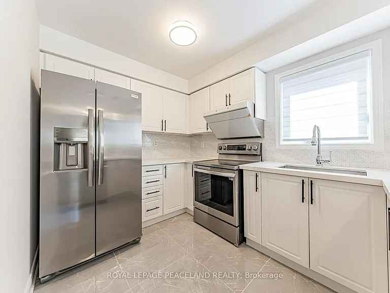 152 Flagstone Way — Photo 16
