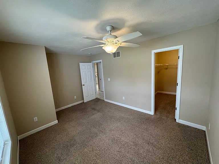 117 Eagle Ridge Dr #119 — Photo 6