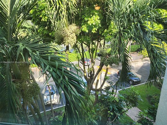 5th image of 10852 N Kendall Dr #411-2