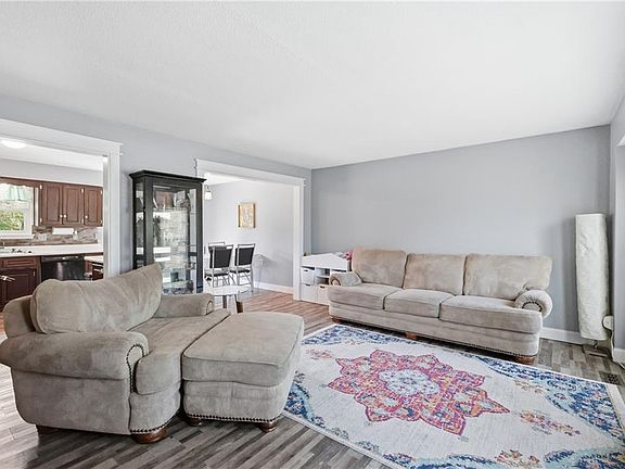 4th image of 907 Josela Ct