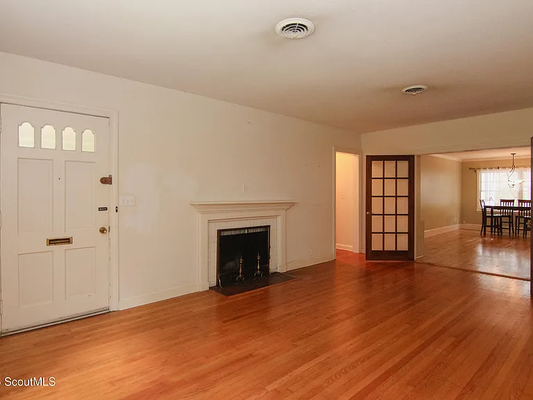 1207 Pine Ave — Photo 34