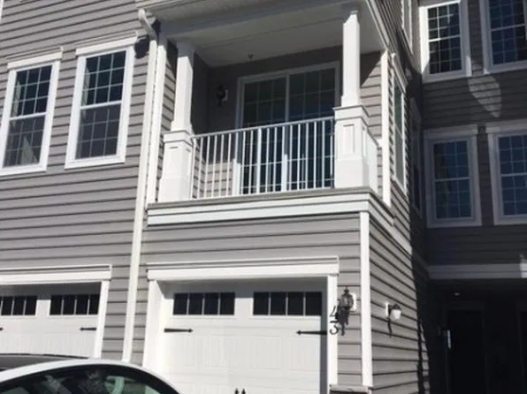 43 Aspen Dr, Cedar Grove, NJ 07009