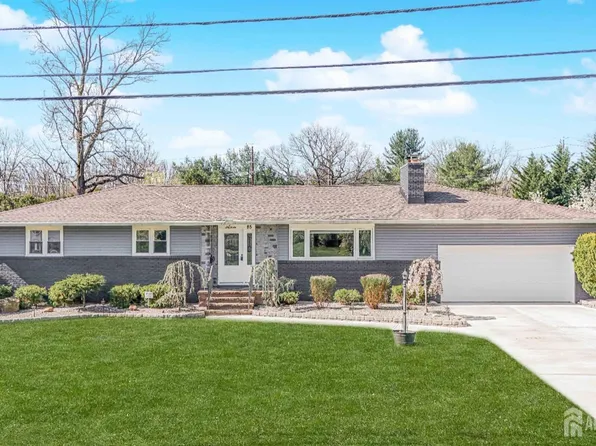 85 Connolly Dr, East Brunswick, NJ 08816