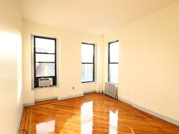 5th image of 621 Saint Marks Ave #2B