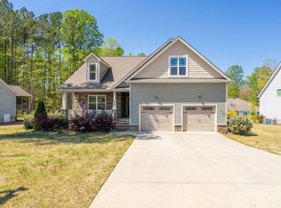 207 Laurel Oaks Dr, Youngsville, NC 27596