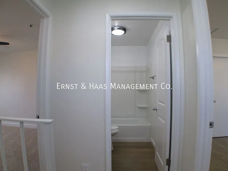 8621 1/2 Cedar St — Photo 17