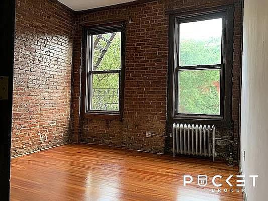 2nd image of 346 E 13th St APT 5