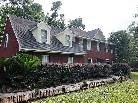 2nd image of 3007 Cavanaugh Ct
