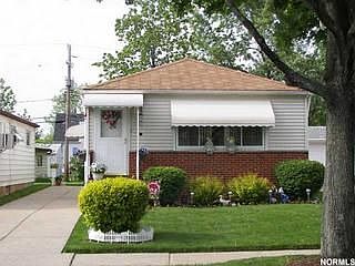 1st image of 221 Best St