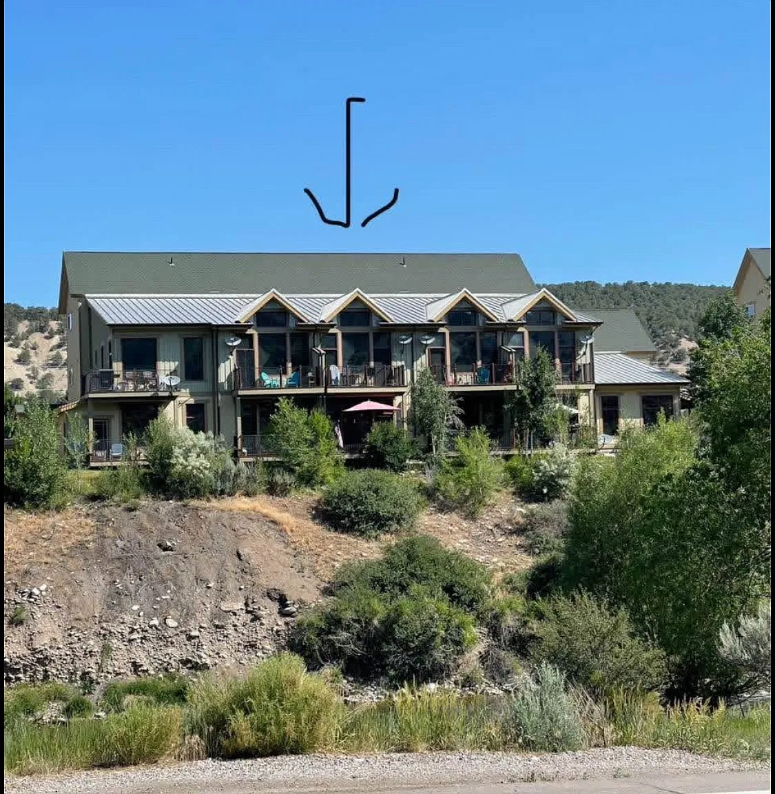 2 bed, 1235 sqft, $3,200 — Photo 3