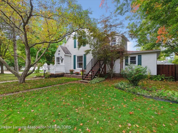 426 Jackson St, Grand Ledge, MI 48837