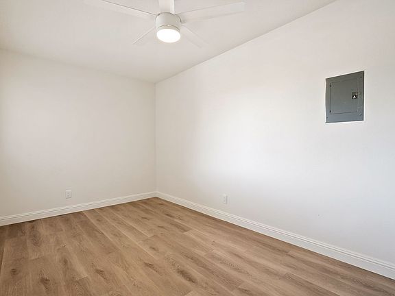 3rd image of 544 Pacific St #0b8df20eb