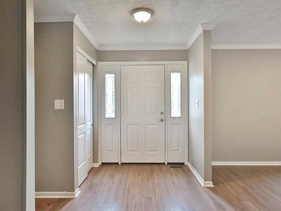 3rd image of 1086 Hepplewhite St