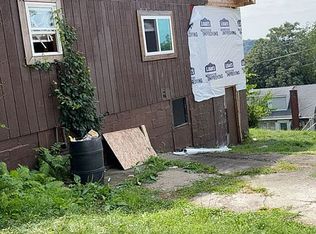 1804 4th St, Connellsville, PA 15425