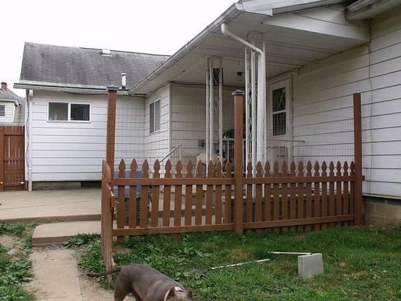 5th image of 527 Dewey St