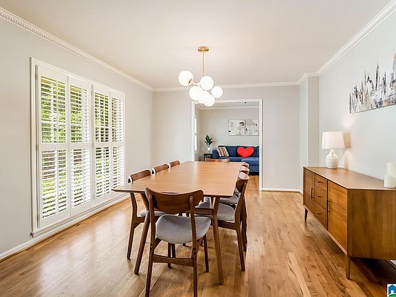 4th image of 2669 Foothills Dr