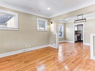 3077 W Auburn Rd, Rochester Hills, MI 48309