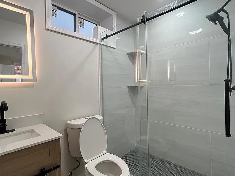 174 E 54th St #1 — Photo 11