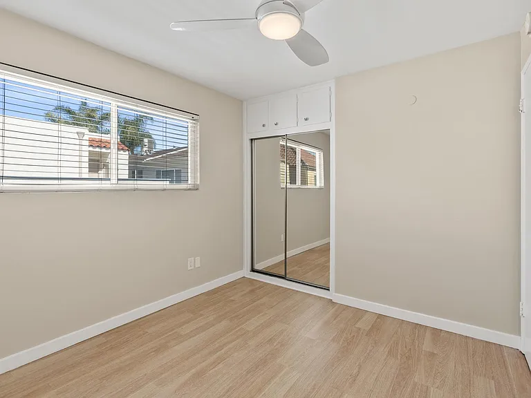 163 Covina Ave #4 — Photo 7