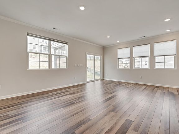 4th image of 1204 Pate Farm Ln