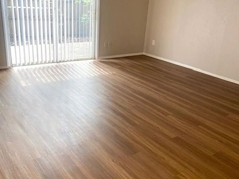 105 SE Gardens Blvd #112 — Photo 21