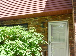 633 Churchill Dr UNIT 633, Newington, CT 06111