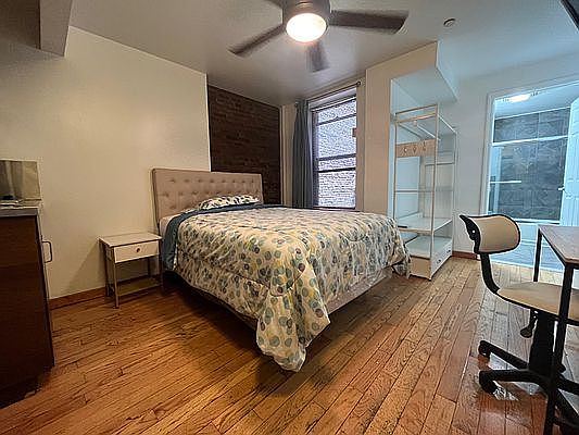 1st image of 140 E 31st St #16