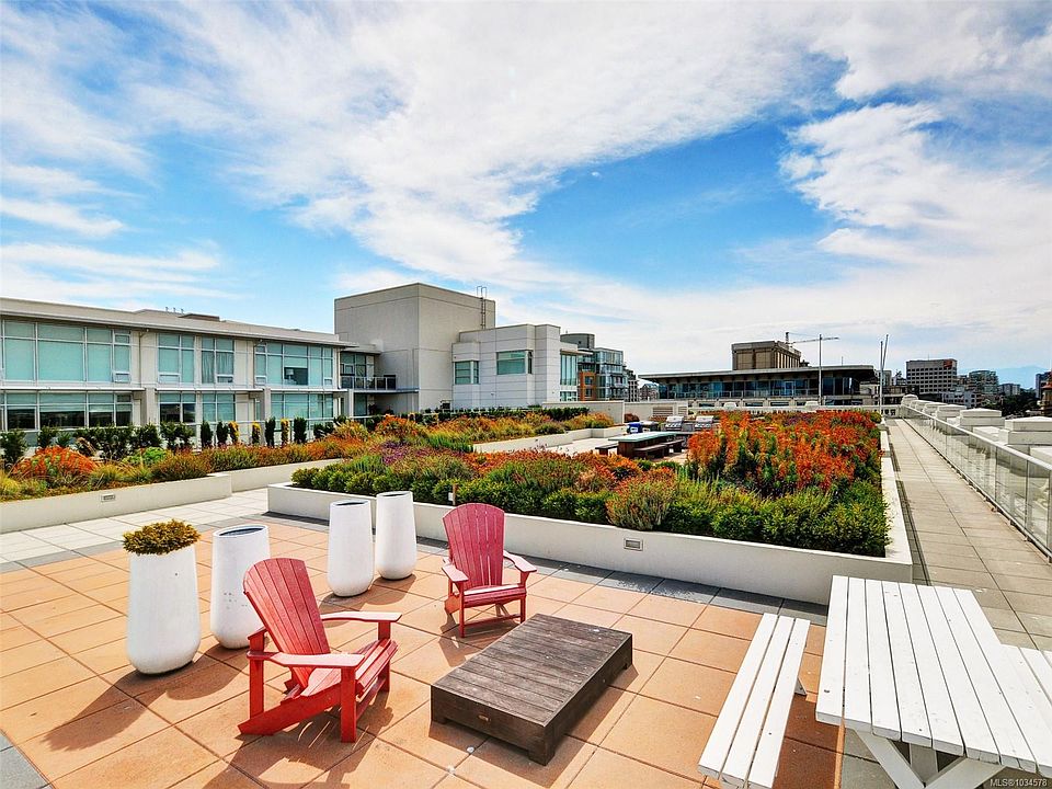 1st image of 770 Fisgard St #425