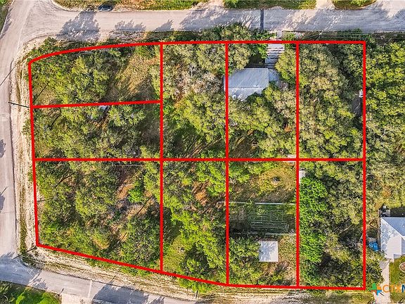 5th image of 773 Lookout Dr