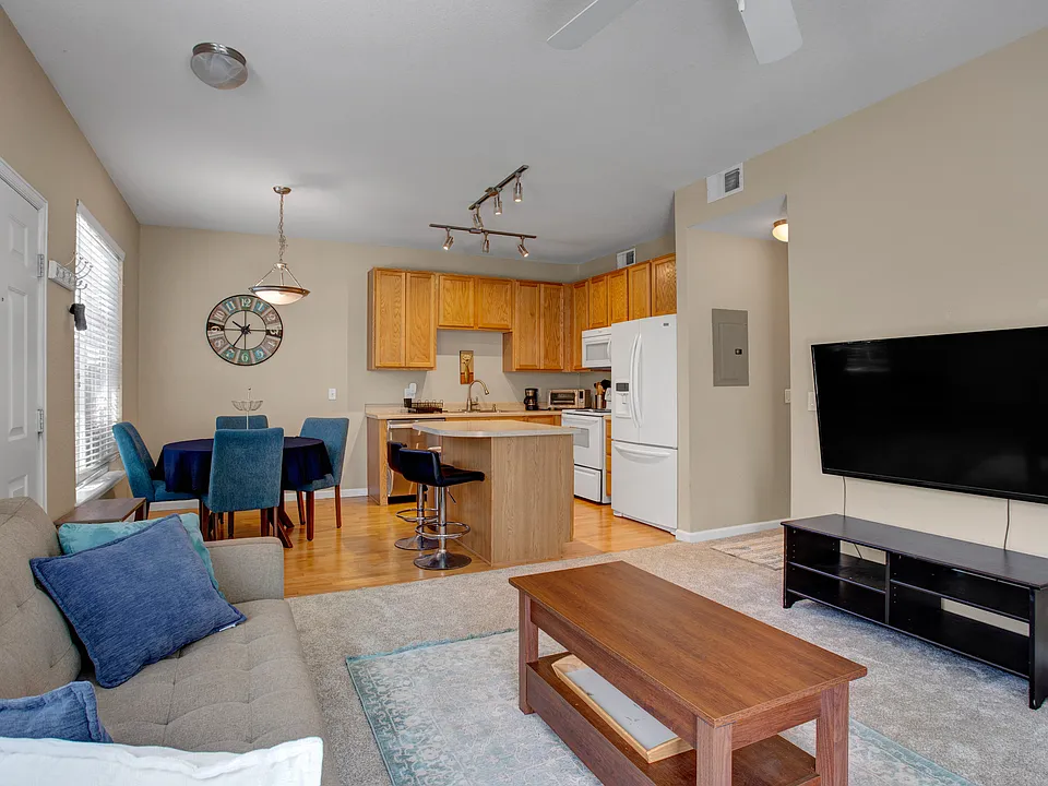 8105 E 11th Ave #3G