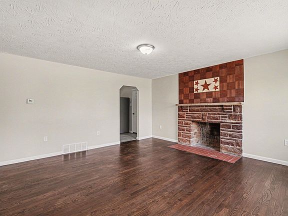 5th image of 4370 Oliver Rd