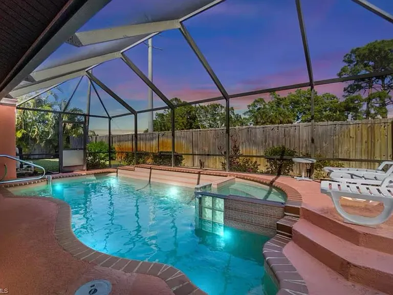 27439 Pollard Dr — Photo 22