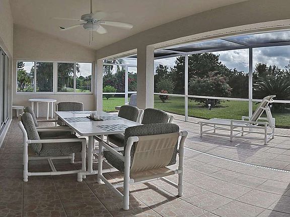 3rd image of 12313 Avida Ln