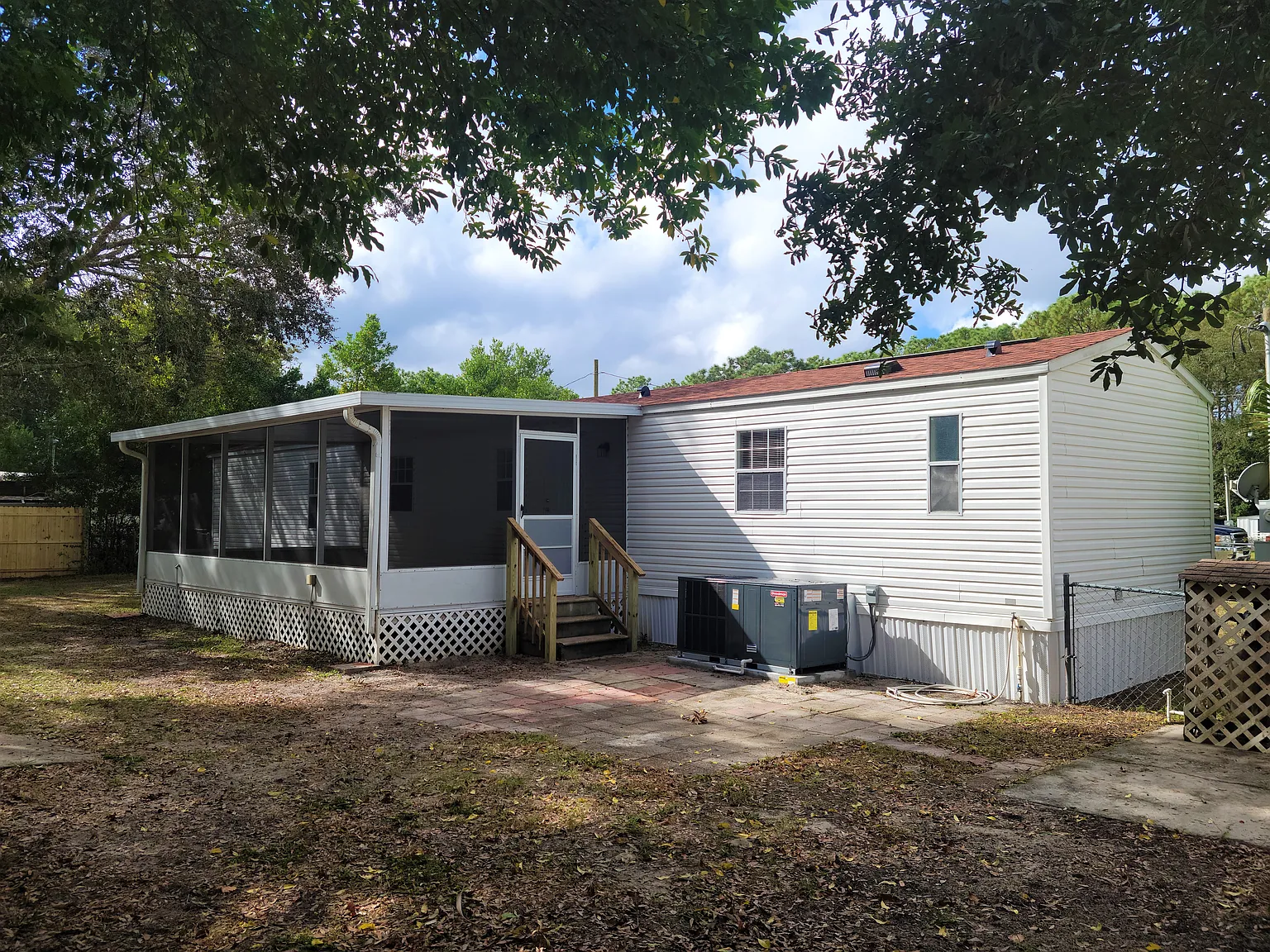 3/2 Mobile Home Located In Homosassa, FL! Fenced Yard! — Photo 4