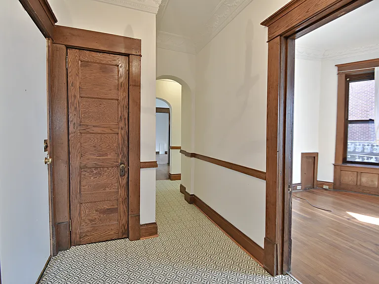 209 W 5th Ave #102 — Photo 8