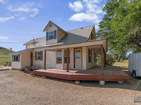 202 N 4th St, Buffalo Gap, SD 57722