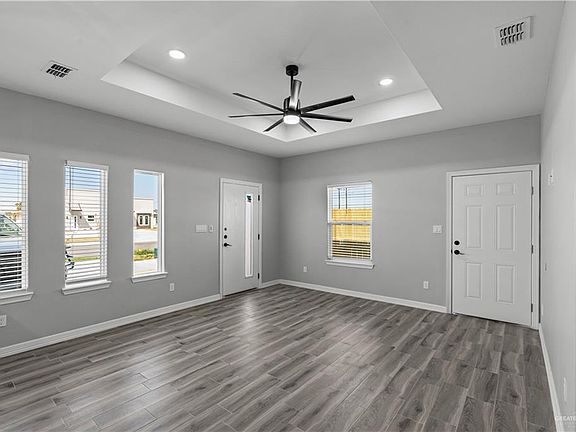 5th image of 2701 Bald Cypress Dr