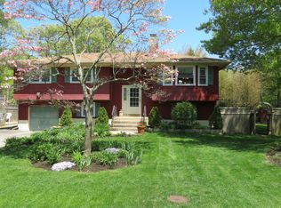 28 Arbor Lane, Hampton Bays, NY 11946